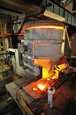 梅钢低铝汽车结构用钢试制成功，为汽车轻量化注入新动能